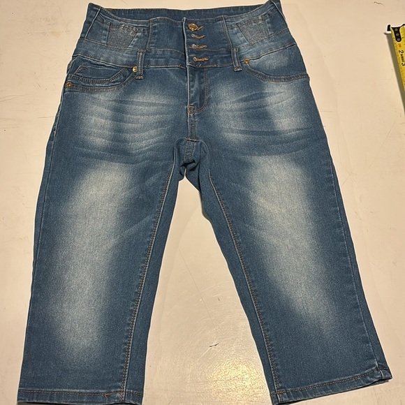 Tush Push High Waist Blue Denim Capris Jeans - Picture 3 of 11